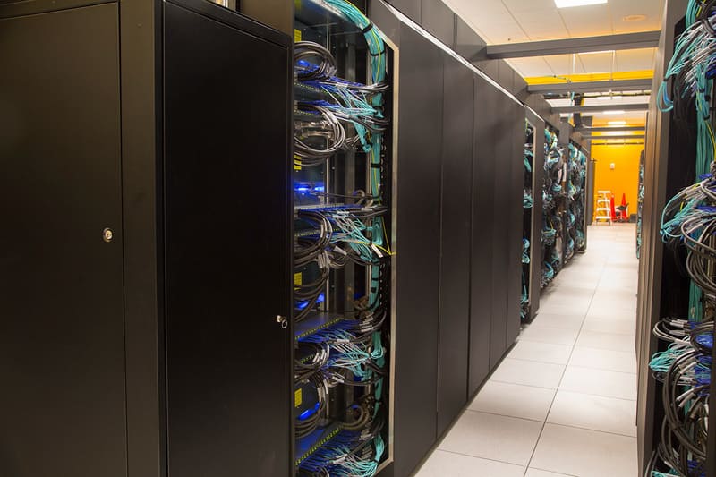 CPU là gì ? Các loại CPU phổ biến trên thị trường hiện nay CPU máy chủ và siêu máy tính