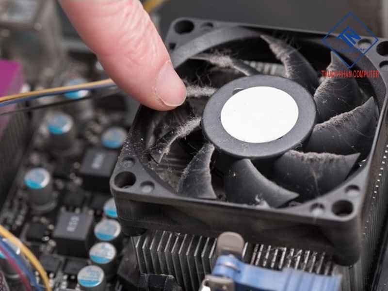 Dấu hiệu nhận biết quạt tản nhiệt kêu bất thường