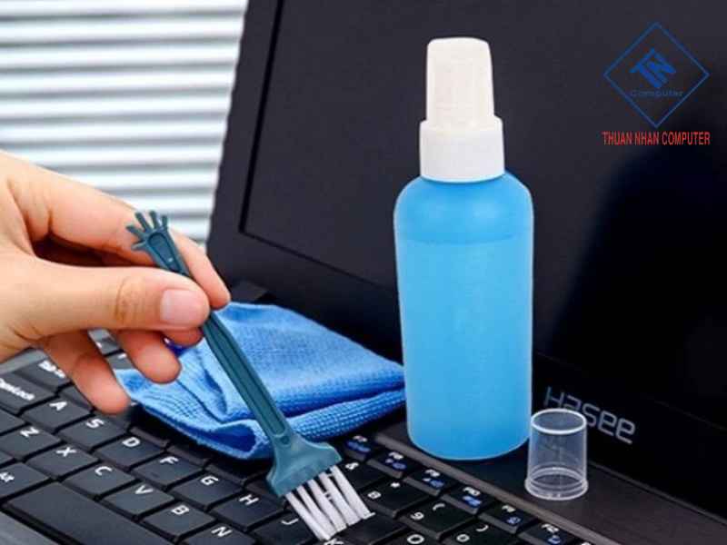 Chuẩn Bị Dụng Cụ Vệ Sinh PC