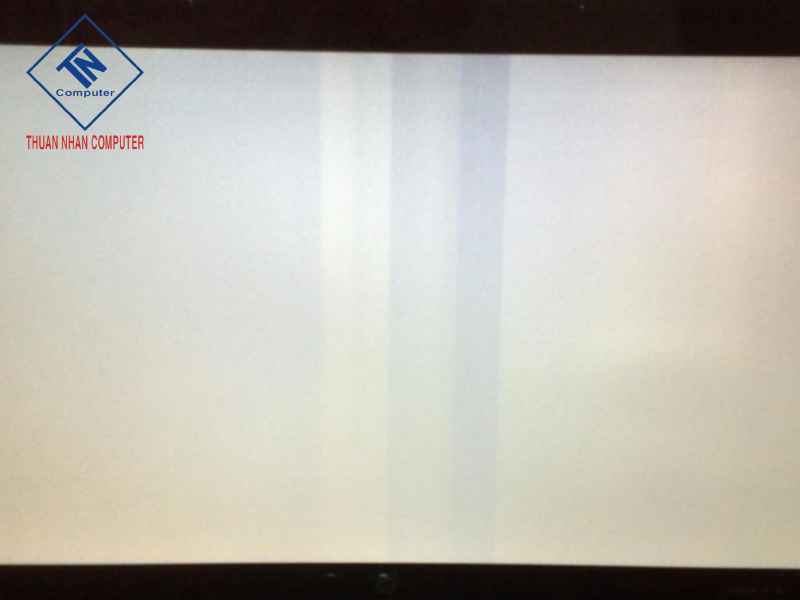 Màn hình bị đen trắng là lỗi gì?