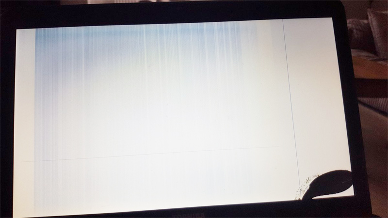 Dấu hiệu nhận biết màn hình bị chảy mực