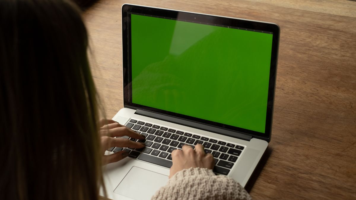 Hiện tượng “màn hình ám xanh lá”