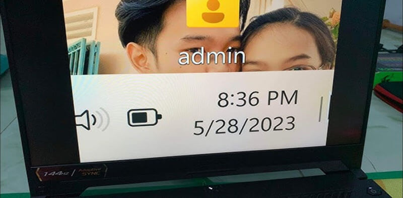 man hinh may tinh bi phong to 1